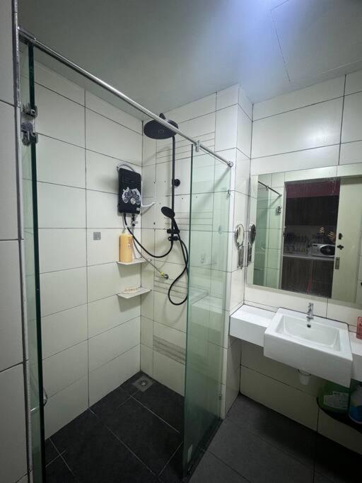 Hello Kitty Homestay - Cameron Highlands - Spacious Studio - Perfect For Families - Sleeps 4 And Baby Tanah Rata Esterno foto