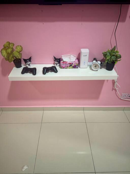Hello Kitty Homestay - Cameron Highlands - Spacious Studio - Perfect For Families - Sleeps 4 And Baby Tanah Rata Esterno foto