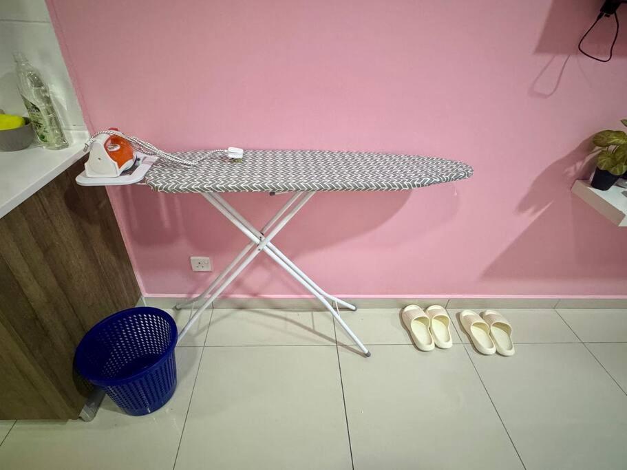 Hello Kitty Homestay - Cameron Highlands - Spacious Studio - Perfect For Families - Sleeps 4 And Baby Tanah Rata Esterno foto