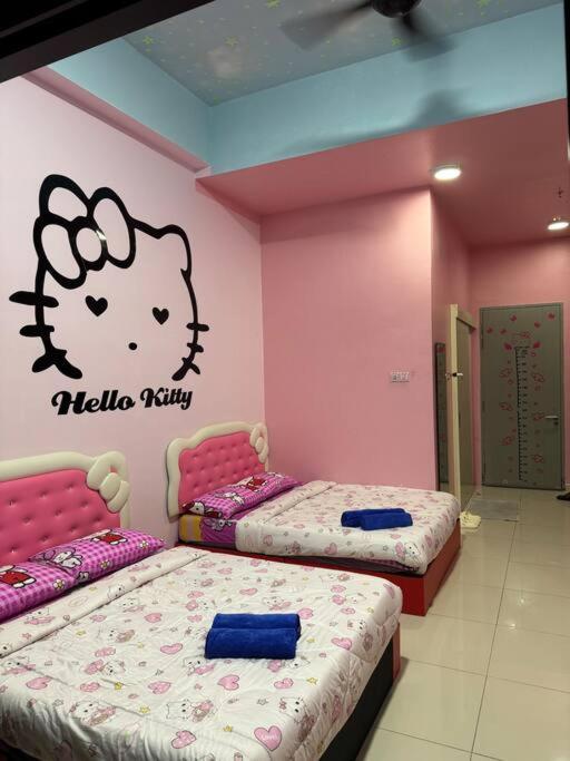 Hello Kitty Homestay - Cameron Highlands - Spacious Studio - Perfect For Families - Sleeps 4 And Baby Tanah Rata Esterno foto